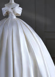 Princess Long Wedding Gowns Ball Gown Off The Shoulder Pleated Satin for Bride With Sleeves Train White Bridal Dress HZ0311